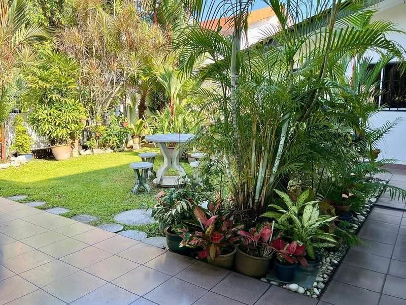 Bungalow House for Sale in Taman Universiti Ss3 (Petaling Jaya) - Cindy Kee - Garden - PropertyGuru.com.my