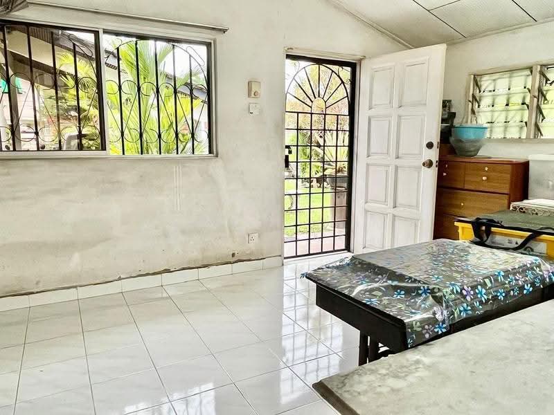 Bungalow House for Sale in Taman Universiti Ss3 (Petaling Jaya) - Cindy Kee - Interior - PropertyGuru.com.my