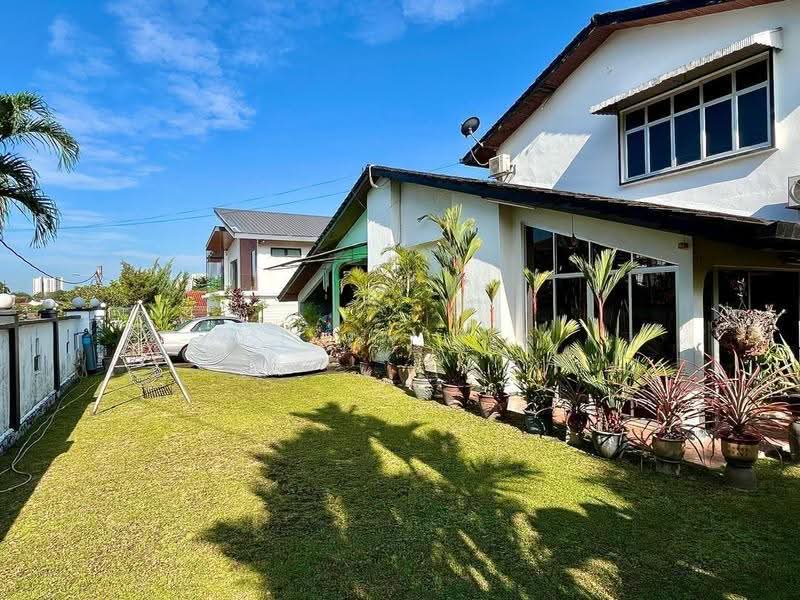 Bungalow House for Sale in Taman Universiti Ss3 (Petaling Jaya) - Cindy Kee - Exterior - PropertyGuru.com.my