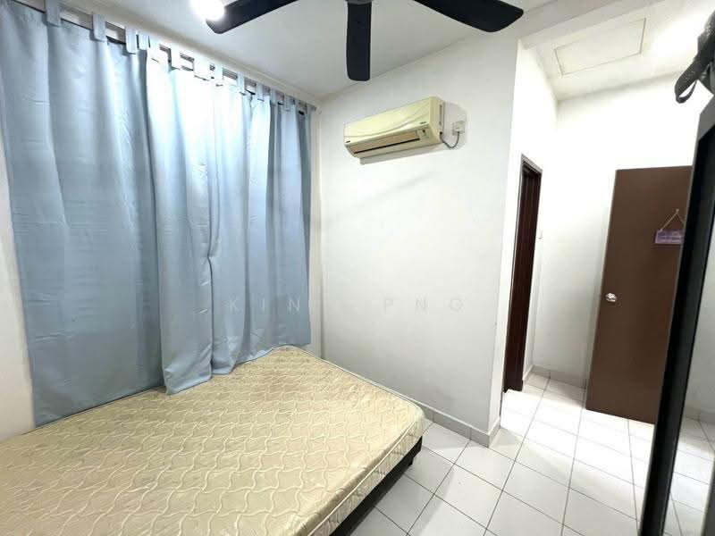 Rumah Teres 2-Tingkat untuk Dijual di Taman Mutiara Rini (Skudai) - Kinn Png - Bedroom - PropertyGuru.com.my