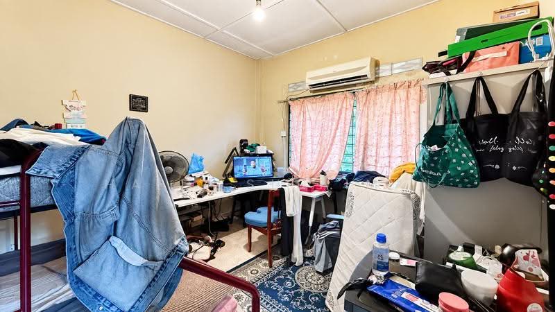 Bungalow House for Sale in Petaling Jaya (Selangor) - Hafiz Sulaiman - Bedroom - PropertyGuru.com.my