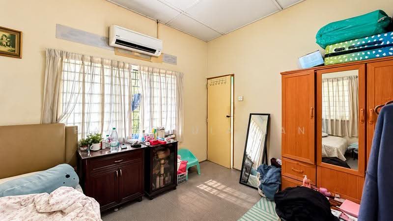 Bungalow House for Sale in Petaling Jaya (Selangor) - Hafiz Sulaiman - Bedroom - PropertyGuru.com.my