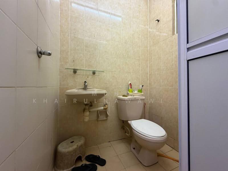 2-storey Terraced House for Sale in Bandar Bukit Puchong 2 (Puchong) - Muhd Khairulnawawi Kamaruddin - Bathroom - PropertyGuru.com.my