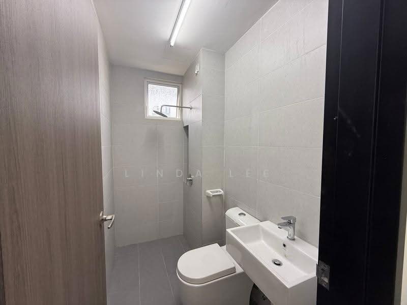 Kediaman Servis untuk Dijual di TRELLIS RESIDENCES - Linda Lee - Bathroom - PropertyGuru.com.my