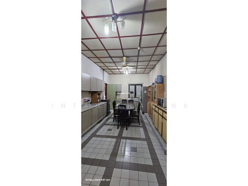Rumah Banglo untuk Dijual di Bandar Baru Bangi (Selangor) - Intan Sharina - Kitchen - PropertyGuru.com.my