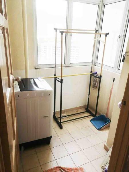 Kondominium untuk Disewa di Desa Airmas Condominium - Alex Cheah - Balcony - PropertyGuru.com.my