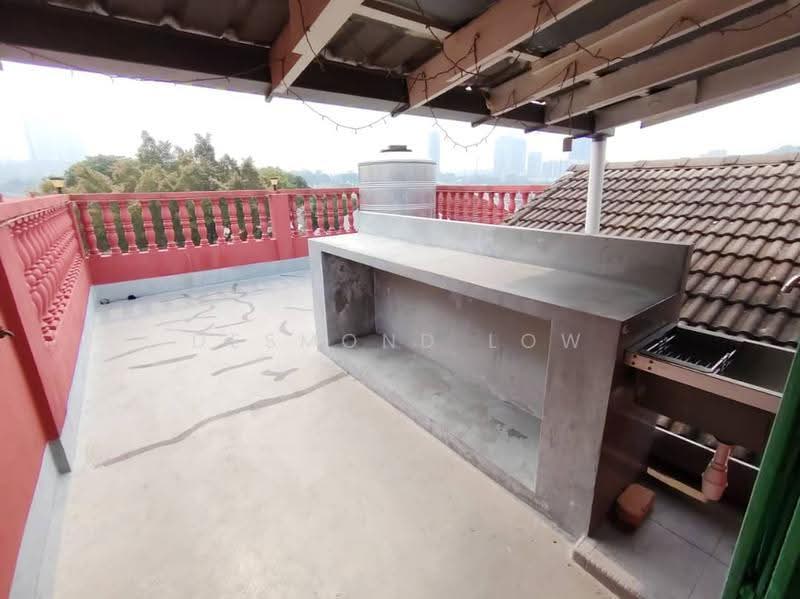 Pejabat untuk Disewa di Taman Taynton View (Cheras) - Desmond Low - Balcony - PropertyGuru.com.my