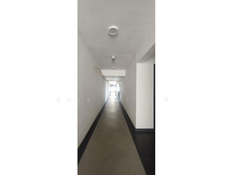 Kondominium untuk Disewa di Dwiputra Residences - ZULL ARIFFIN - Corridor - PropertyGuru.com.my