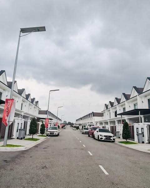 Rumah Teres 2-Tingkat untuk Dijual di Bandar Seri Alam (Masai) - Karen Yeo - Exterior - PropertyGuru.com.my