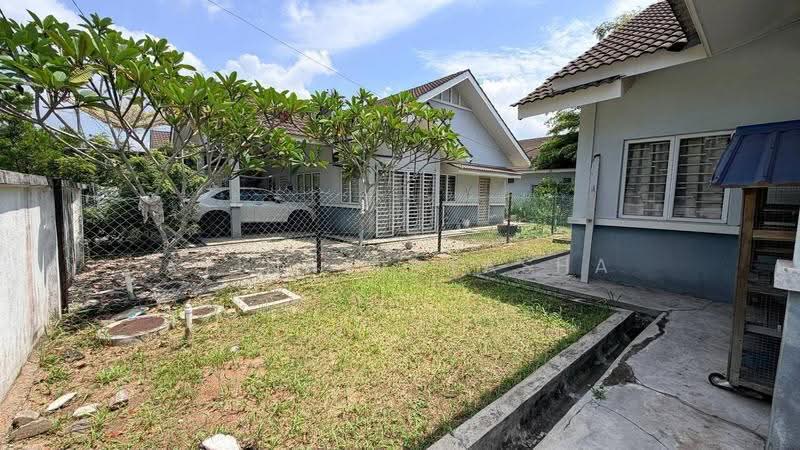 Semi-Detached House for Sale in Kemaman (Terengganu) - Atina Natasha - Exterior - PropertyGuru.com.my