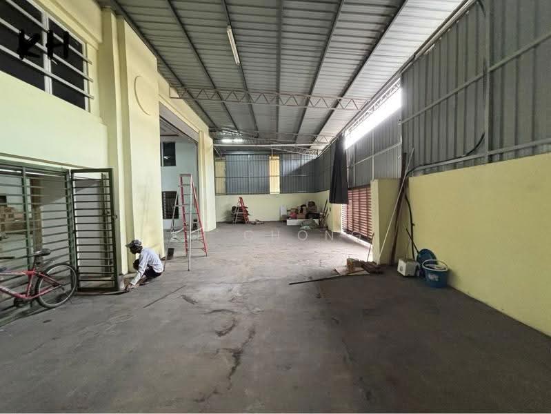 Factory for Rent in Taman Perindustrian Pandamaran (Pelabuhan Klang) - KH Chong - Interior - PropertyGuru.com.my