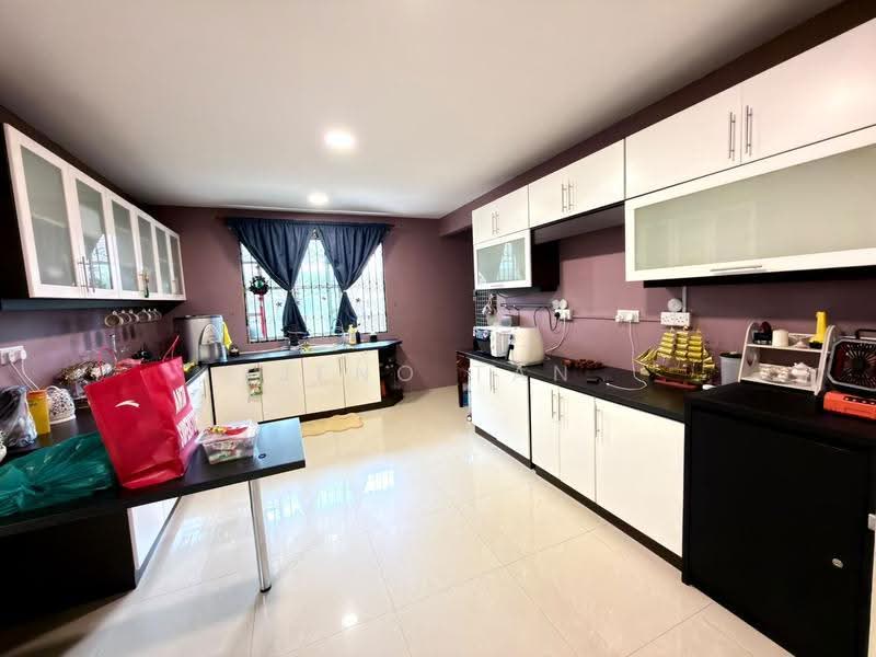 Semi-Detached House for Sale in Kuching (Sarawak) - Jeno Tan - Kitchen - PropertyGuru.com.my