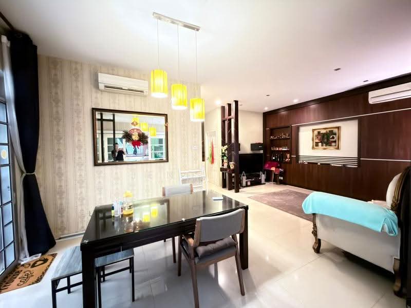 Semi-Detached House for Sale in Kuching (Sarawak) - Jeno Tan - Dining Room - PropertyGuru.com.my