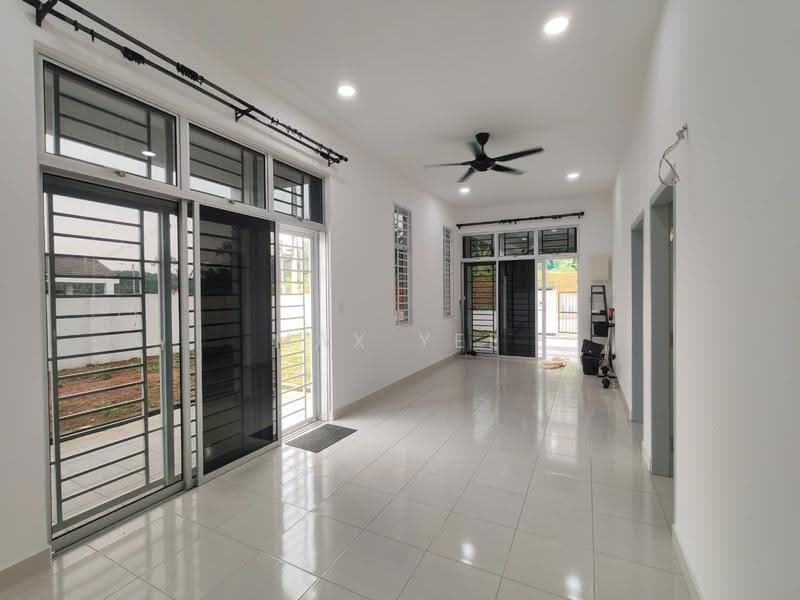 1-storey Terraced House for Rent in Bandar Putra Kulai (Kulai) - Max Yee - Living Room - PropertyGuru.com.my