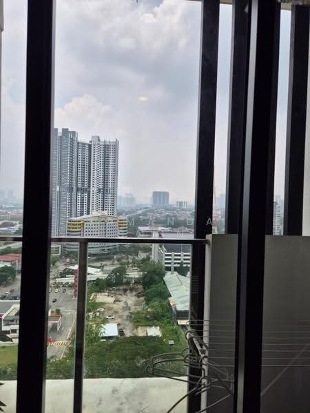 Kediaman Servis untuk Disewa di M Suite @ Desa Park North - Samanda Soon - View - PropertyGuru.com.my
