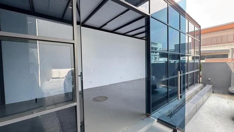 Semi-D Factory for Sale in Taman Desa Cemerlang (Ulu Tiram) - Kelvin Chee - Exterior - PropertyGuru.com.my