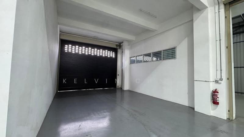 Semi-D Factory for Rent in Taman Desa Cemerlang (Ulu Tiram) - Kelvin Chee - Interior - PropertyGuru.com.my