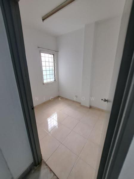 Apartment for Sale at Teratai Mewah Apartment Block 4 & 6 - Nick Yow - Interior - PropertyGuru.com.my