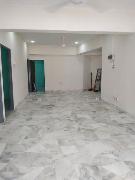Apartment for Sale at Kuchai Entrepreneurs Park Apartment - Kenny Chong - Living Room - PropertyGuru.com.my
