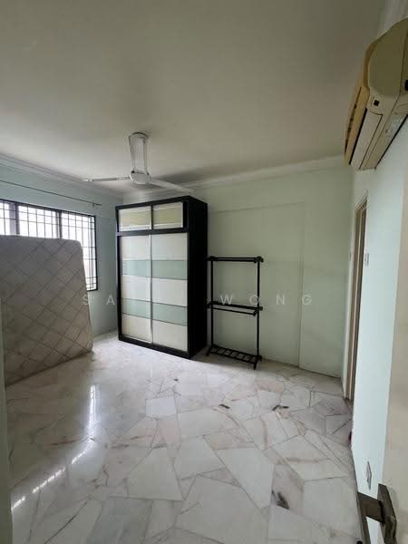 Apartment for Rent at Pangsapuri Seri Pinang - Sally Wong - Bedroom - PropertyGuru.com.my