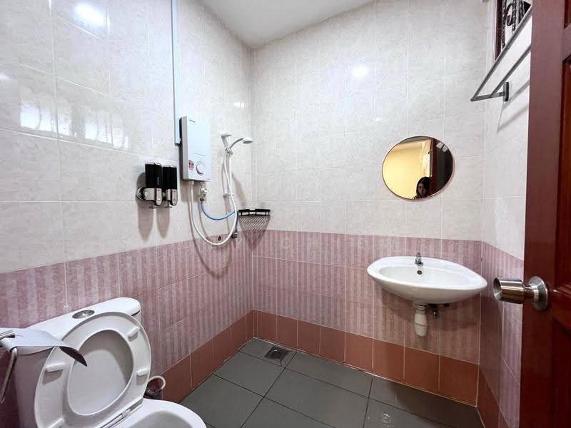 Rumah Teres 2-Tingkat untuk Dijual di Taman Pelangi (Johor Bahru) - Joey Chiew - PropertyGuru.com.my