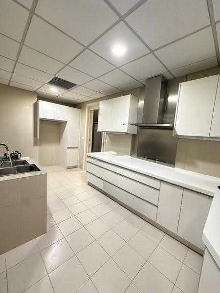 Condominium for Rent at 10 Mont Kiara @ MK10 - Henry Lee - Kitchen - PropertyGuru.com.my