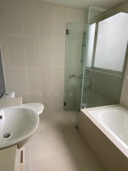 Kondominium untuk Disewa di Kiara 1888 - Sonia . - Bathroom - PropertyGuru.com.my