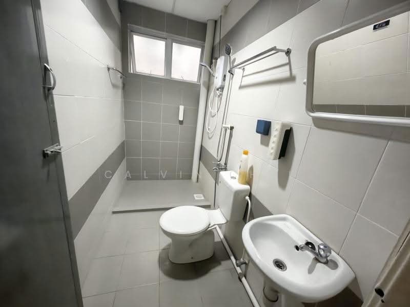 3-storey Terraced House for Rent in Fair Park (Ipoh) - Calvin Chai - Bathroom - PropertyGuru.com.my