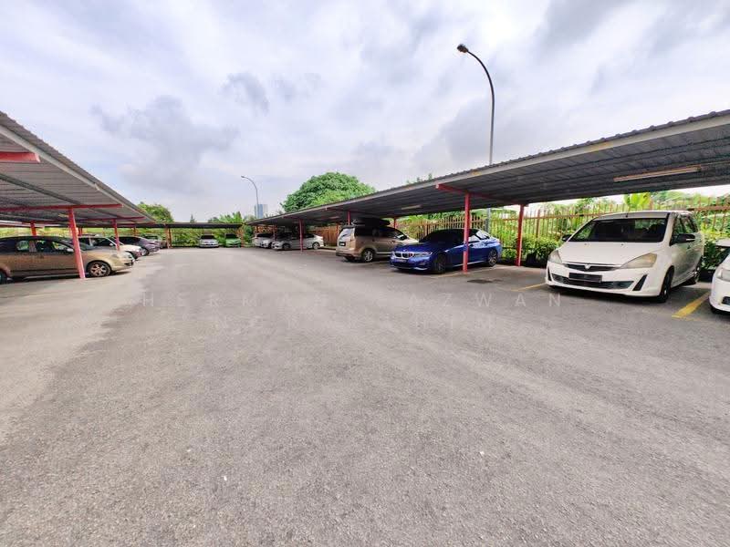 Pangsapuri untuk Dijual di Sri Lavender Apartment - Herman Sazwan Nor Rahim - Car Park - PropertyGuru.com.my