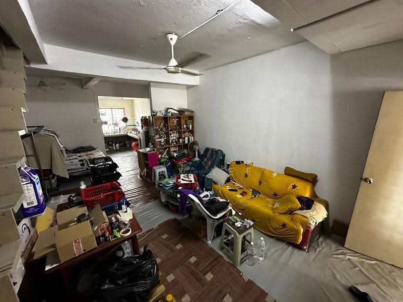 2-storey Terraced House for Sale in Kelapa Sawit (Kulai) - Max Yee - Living Room - PropertyGuru.com.my