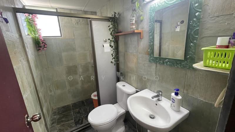 Kondominium untuk Dijual di Miami Green - Gary Khoo - Bathroom - PropertyGuru.com.my