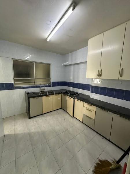 Apartment for Sale at Taman Pekaka Block 31 - Alisson Chew - Kitchen - PropertyGuru.com.my