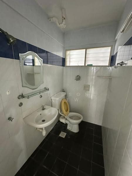 Apartment for Sale at Taman Pekaka Block 31 - Alisson Chew - Bathroom - PropertyGuru.com.my