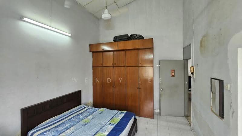 Rumah Banglo untuk Dijual di SS 3, Taman Universiti (Petaling Jaya) - Wendy Lee - Bedroom - PropertyGuru.com.my