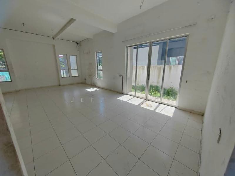 Semi-Detached House for Rent in Taman Rakyat (Alor Setar) - Jeff Yeoh - Living Room - PropertyGuru.com.my