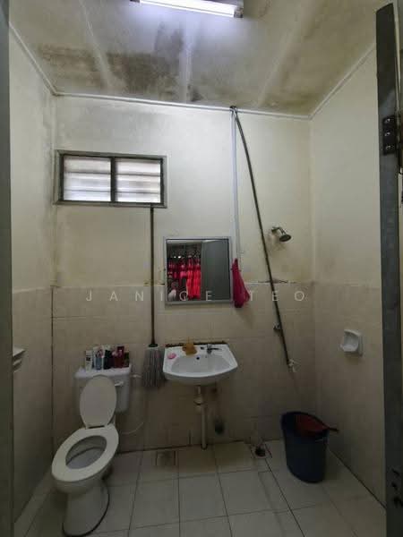 Kondominium untuk Dijual di Taman Nusa Perintis 1 - Janice Teo - Bathroom - PropertyGuru.com.my