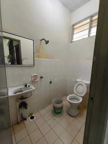 Kondominium untuk Dijual di Taman Nusa Perintis 1 - Janice Teo - Bathroom - PropertyGuru.com.my