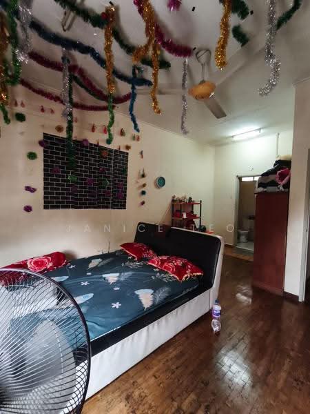 Kondominium untuk Dijual di Taman Nusa Perintis 1 - Janice Teo - Bedroom - PropertyGuru.com.my