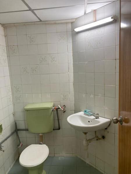 Condominium for Sale at Palm Court Condominium - Tien Ee Yap - Bathroom - PropertyGuru.com.my