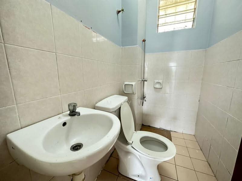 2-storey Terraced House for Sale in Kota Emerald (Rawang) - Tom Yip - Bathroom - PropertyGuru.com.my