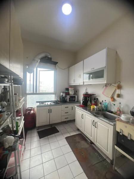 Condominium for Rent at Seri Maya Condominium - Johnny Khor - Kitchen - PropertyGuru.com.my