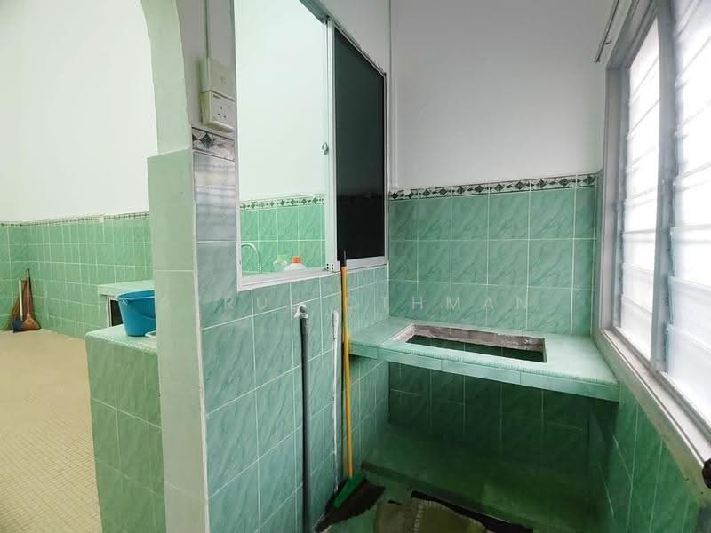 1-storey Terraced House for Sale in Taman Bidara (Seremban) - Azrul Othman - Kitchen - PropertyGuru.com.my
