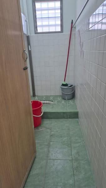 1-storey Terraced House for Sale in Taman Bidara (Seremban) - Azrul Othman - Bathroom - PropertyGuru.com.my