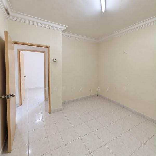Apartment for Sale at Rose Villa Apartment - ALHAFIZ AZIS - Interior - PropertyGuru.com.my