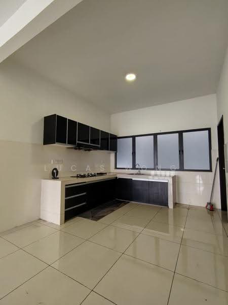 Condominium for Sale at Oasis 1 - Lucas Wong - Kitchen - PropertyGuru.com.my