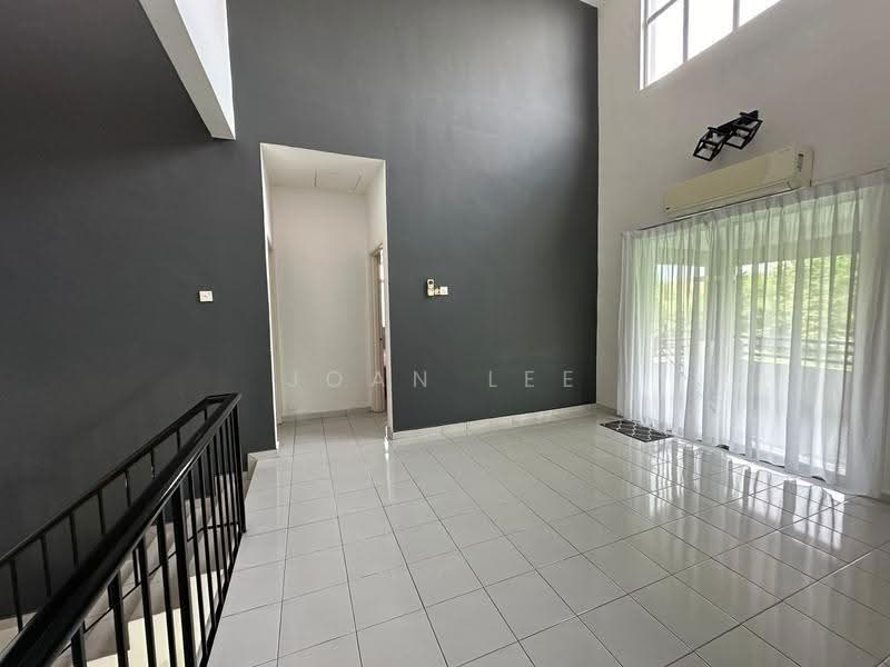 2-storey Terraced House for Sale in Taman Equine (Seri Kembangan) - Joan Lee - Living Room - PropertyGuru.com.my