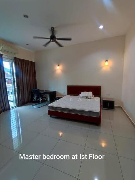 2.5-storey Terraced House for Rent in Sungai Ara (Penang) - Eric Kang - Master Bedroom - PropertyGuru.com.my