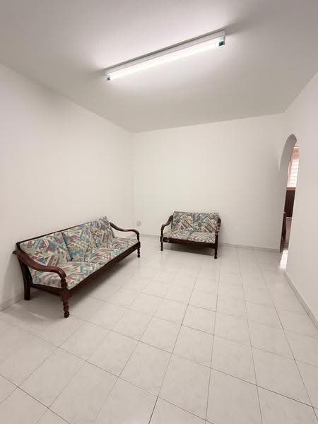 Flat for Rent at Taman Seri Damai - Chien Khek Ng - Living Room - PropertyGuru.com.my