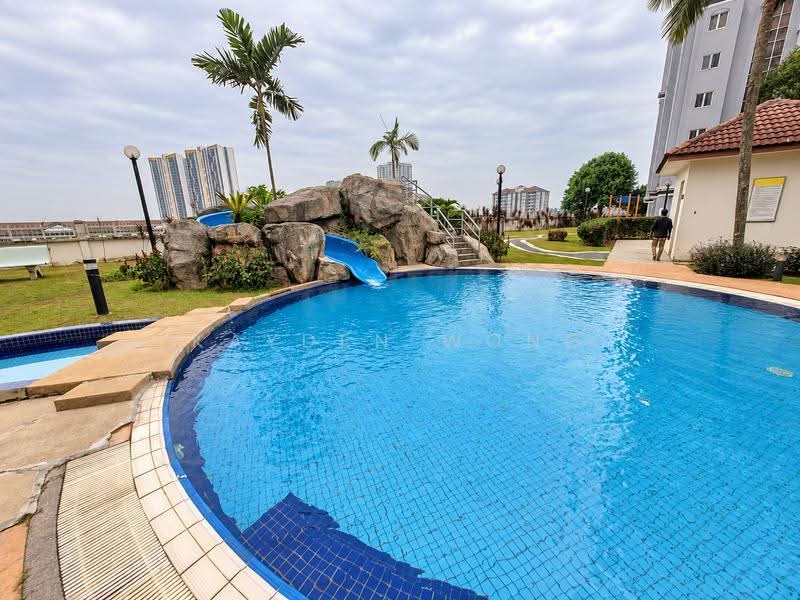 Condominium for Sale at Aseana Puteri - Kayden Wong - Exterior - PropertyGuru.com.my