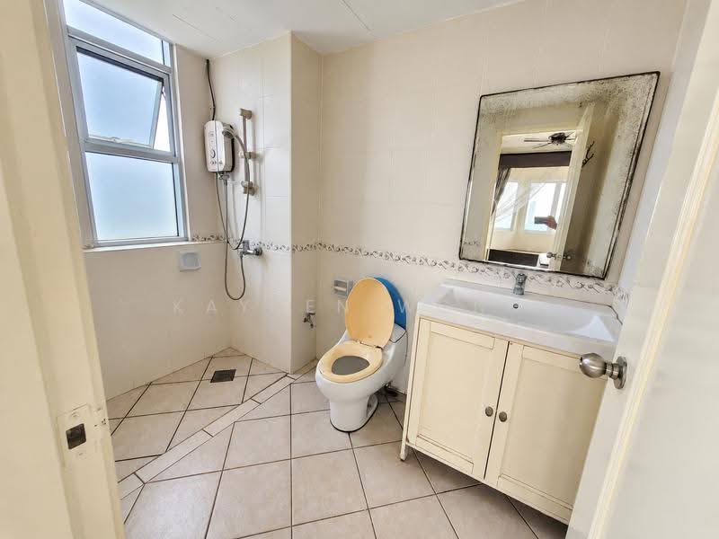 Condominium for Sale at Aseana Puteri - Kayden Wong - Bathroom - PropertyGuru.com.my